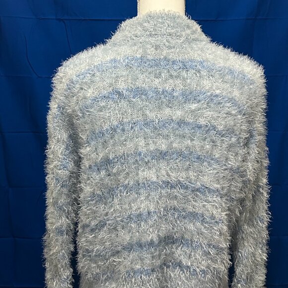 Candie's blue striped crop fuzzy sweater, size large - Picture 4 of 9